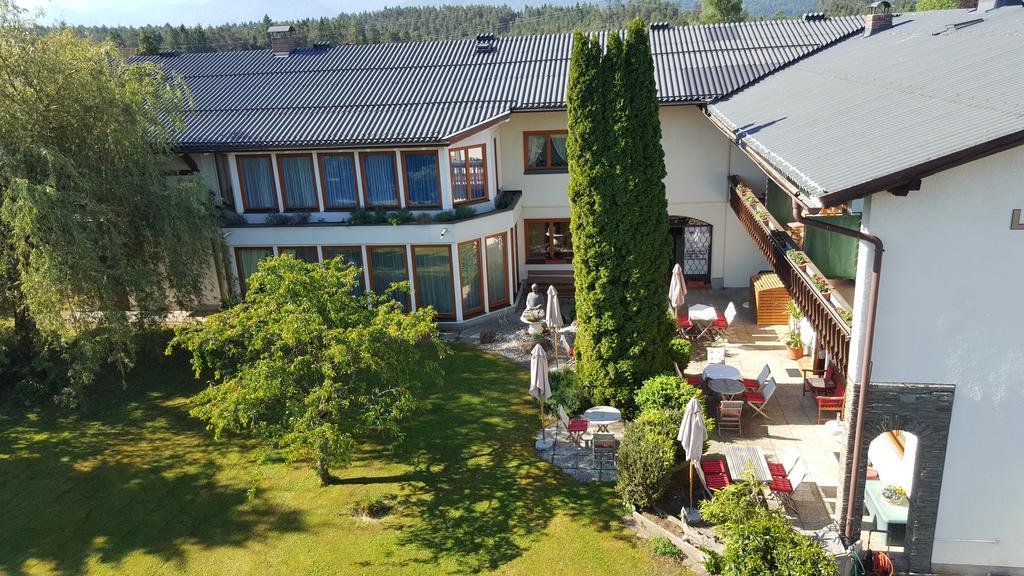 Beautyfarm Landhaus Servus Velden am Wörthersee Dış mekan fotoğraf